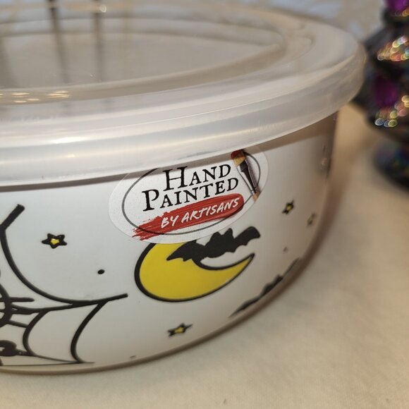 Hello Kitty Hand Painted Halloween Pumpkin Ceramic Food Storage Vented Bowl NWT - Picture 2 of 5